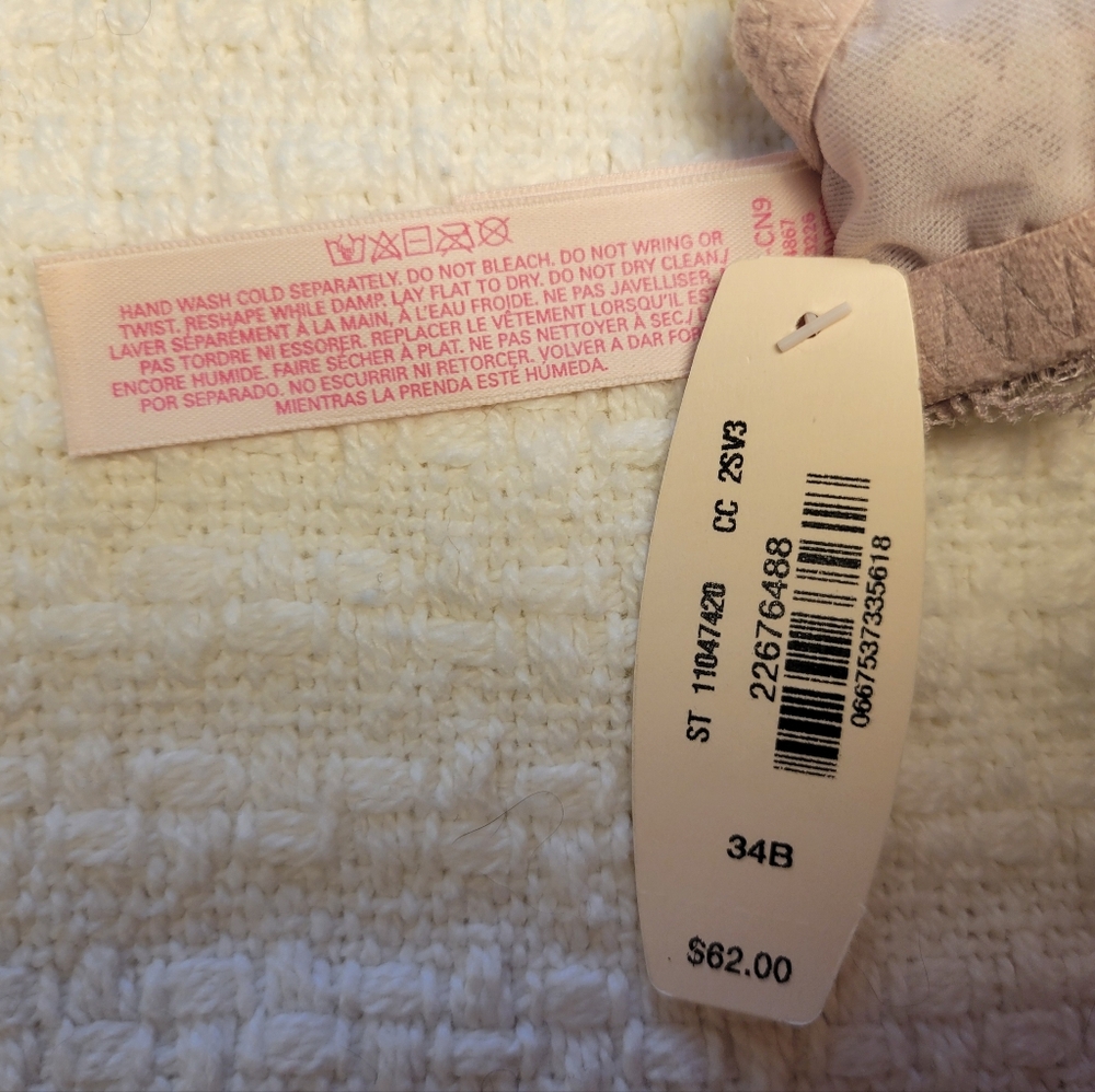 34B Victoria's Secret Padded Demi Bra - Picture 10 of 11